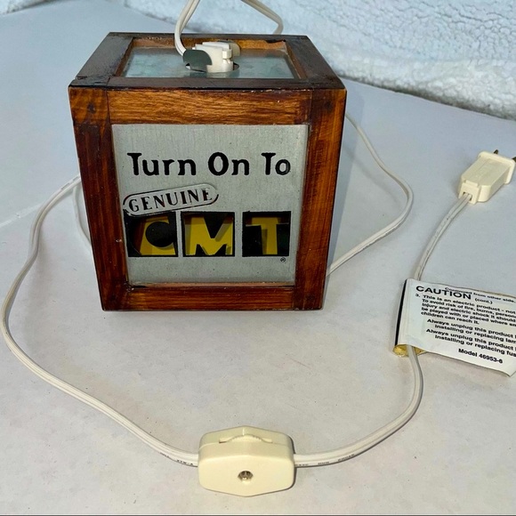 Rare 1997 CMT swag/promotional novelty plug-in night light - Picture 6 of 7